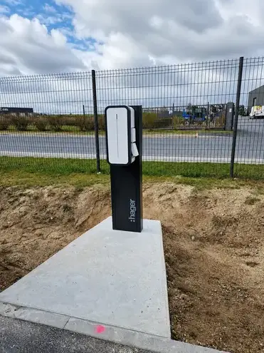 installateur de borne de recharge électrique voiture à Guingamp - image 3